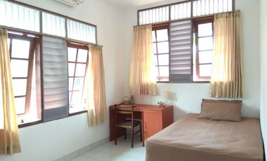 Di JUAL rumah siap murah tengah kota