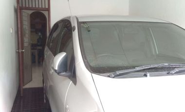 Di JUAL rumah siap murah tengah kota