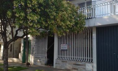Venta de Casa de 3 dormitorios en Barrio Jorge Cura