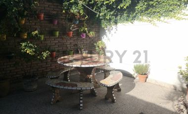 Venta de Casa de 3 dormitorios en Barrio Jorge Cura