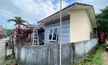 DIJUAL CEPAT RUMAH POSISI HOOK DI BALIKPAPAN REGENCY –