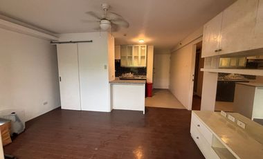 Rush Sale! 1 Bedroom Unit with Parking Solano Hills Building 3 West Service Road Sucat Muntinlupa City