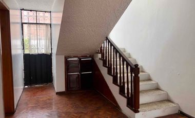 🏡 Casa en venta en Ibarra – Ideal para vivir e invertir, uso residencial o comercial