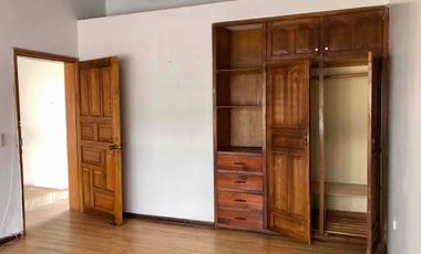 🏡 Casa en venta en Ibarra – Ideal para vivir e invertir, uso residencial o comercial