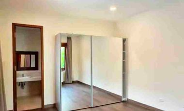 Dijual Rumah Mewah Seperti Villa  di tengah pusat Bisnis Cilandak