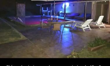 Venta de Quinta con Piscina Urbanización Cascada Azul, Pedro Vicente Maldonado