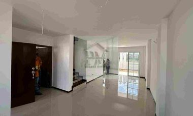 Casa en Venta, Urbanización TerraNostra, Vía a la Costa - Norte Guayaquil Ecuador.