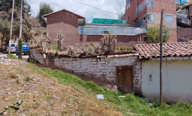 🏡✨ EN VENTA: Terreno Esquinero de 300m² en Urb. Conquistadores – ¡A pasos del Centro Histórico de Cusco! ✨🌍