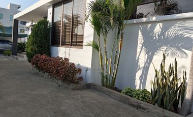 CASA EN VENTA EN LA LOTIZACIÓN 