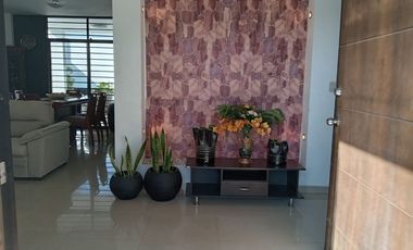 CASA EN VENTA EN LA LOTIZACIÓN 