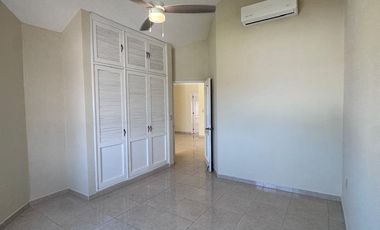 CASA EN COSTA DE ORO