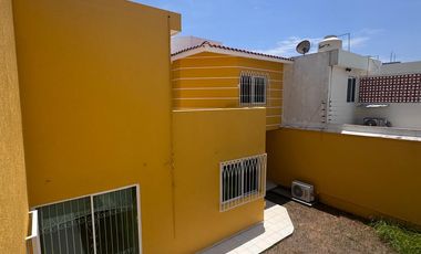 CASA EN COSTA DE ORO