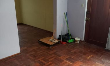Chorrillos: Venta de Casa, 3 pisos, en condominio.