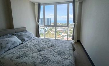 One Bedroom Beach Condo in 8 Newtown Boulevard Viewing Ocean