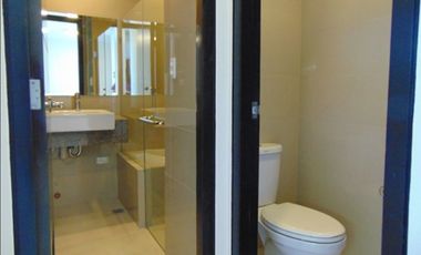 One Bedroom Beach Condo in 8 Newtown Boulevard Viewing Ocean