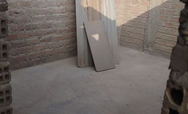 VENTA DE CASA EN CASCO EN MORON, CHACLACAYO