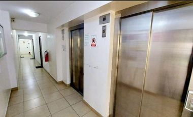 SE VENDE LINDO FLAT PANORAMICO DE 02 DORMITORIOS EN CERCADO(ZONA RESIDENCIAL)