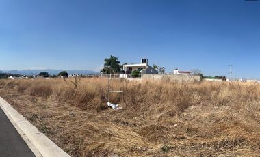 Terreno en venta en Fraccionamiento Lomas de Cocoyoc, Morelos