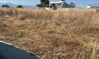 Terreno en venta en Fraccionamiento Lomas de Cocoyoc, Morelos