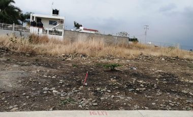 Terreno en venta en Fraccionamiento Lomas de Cocoyoc, Morelos