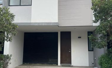 Casa en Venta en Coto en Av. Prolongación Mariano Otero