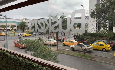 HERMOSO LOCAL COMERCIAL UBICADO EN EL SEGUNDO PISO / ROOFTOOP