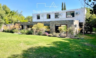 Piscina Jardín Y Amplitud, Venta Casa Piedra Roja Chicureo