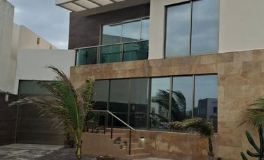 VENTA CASA BONITA FRACC. LOMAS DEL SOL RIVIERA VERACRUZANA