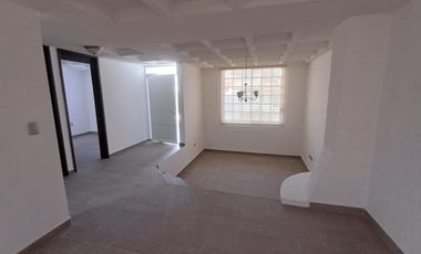 Casa en Renta en Valle de San Javier | 3 Recámaras + Estudio | Fraccionamiento Privado