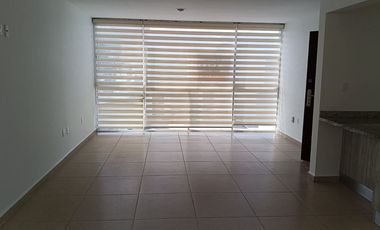 Departamento en venta primer piso 3 recamaras 2 baños excelentes condiciones privada con alberca y palapa