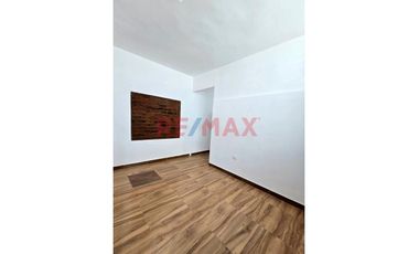 Vendo Casa Ideal Para Comercio Calle los Ceibos Urb La Alborada En Tumbes//ID:1155463