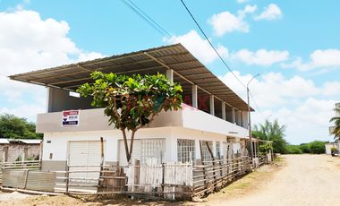 Vendo Casa Ideal Para Comercio Calle los Ceibos Urb La Alborada En Tumbes//ID:1155463