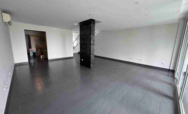 ALQUILER DE CASA MODERNA EN MOCOLI SAMBORONDON.