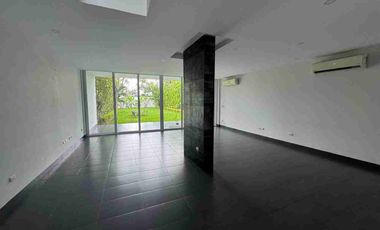 ALQUILER DE CASA MODERNA EN MOCOLI SAMBORONDON.