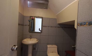 Se Vende Casa De 2 Pisos Cerca A La Estacion Los Postes