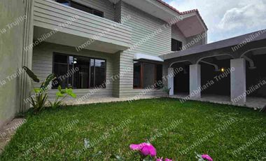 VENDO CASA AMPLIA CERCA DEL CENTRO DE ORIZABA