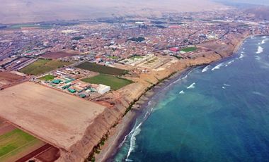 Terreno Comercial en Venta en Chancay 8 Has Frente al Mar