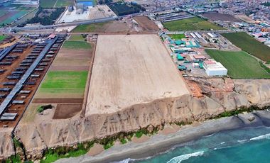 Terreno Comercial en Venta en Chancay 8 Has Frente al Mar