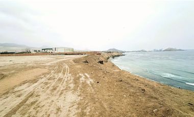 Terreno Comercial en Venta en Chancay 8 Has Frente al Mar