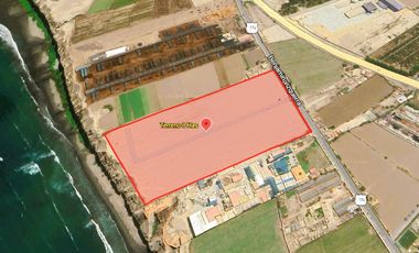 Terreno Comercial en Venta en Chancay 8 Has Frente al Mar