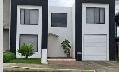 Casa en Urbanizacion Toachi