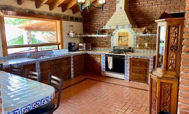 Preciosa cabaña en Monterreal