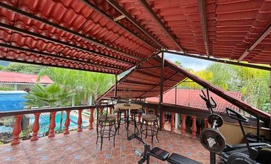 Quinta en venta en Jardines de la Silla, Juárez, N.L.