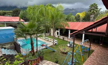 Quinta en venta en Jardines de la Silla, Juárez, N.L.