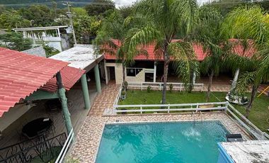 Quinta en venta en Jardines de la Silla, Juárez, N.L.