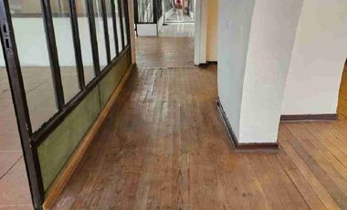 SE ARRIENDA CASA GRANDE COMERCIAL , CENTRO ESTETICA, CASA REPOSO , TALLER MECANICO , ELECTRICO , MARKET