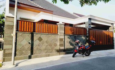 Rumah Mewah 261m² Gress Dekat Fave Manahan Solo