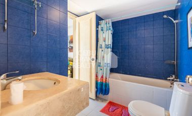 Bright Ocean View Condo with Modern Design in Mactan