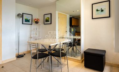 Bright Ocean View Condo with Modern Design in Mactan