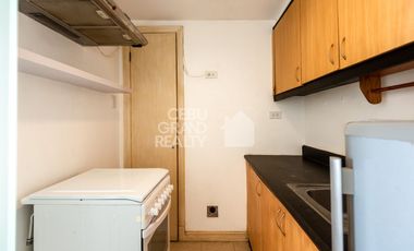 Bright Ocean View Condo with Modern Design in Mactan